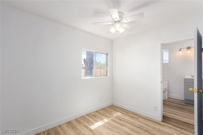 Foto del edificio - 9035 W Hammer Ln
