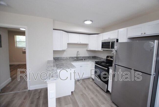 Foto del edificio - 2975 Dellwood Ave