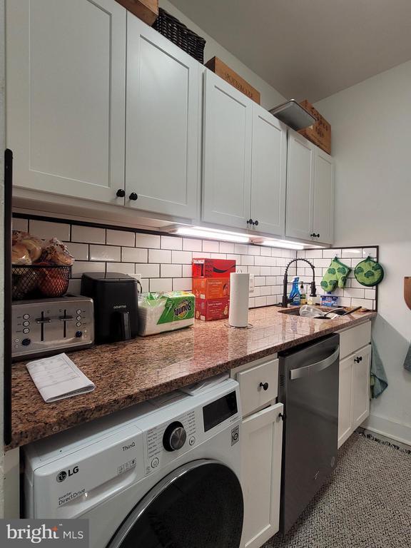 Foto del edificio - 219 S 18th St