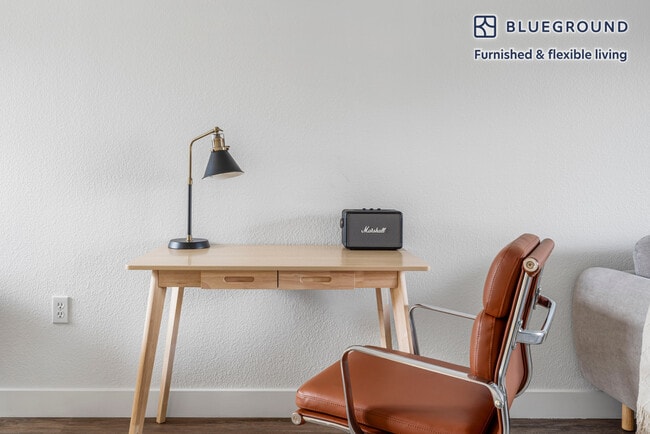 Building Photo - 3608 Flora Vista Ave