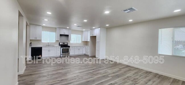 Building Photo - 1327 Berkeley Dr