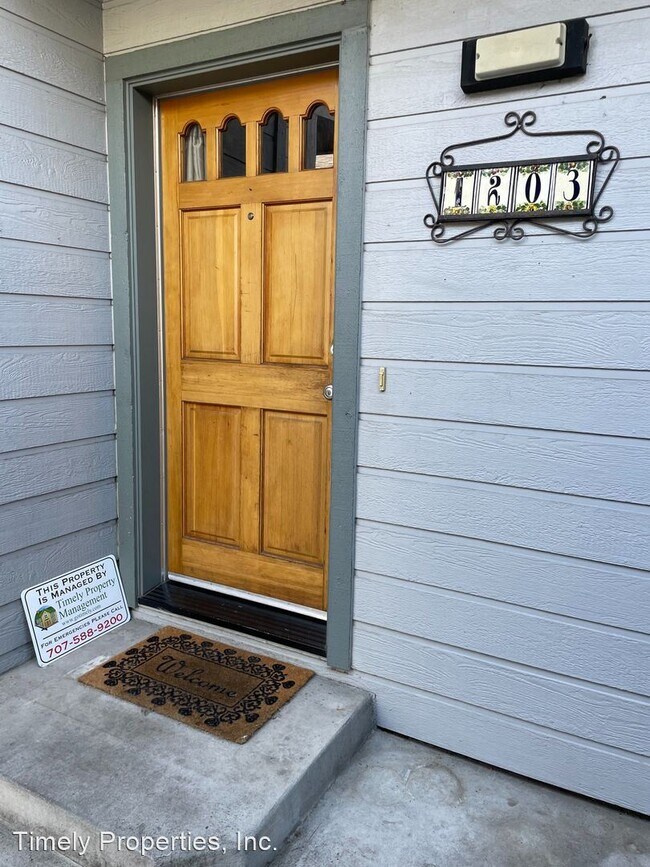 Building Photo - 2 br, 1.5 bath House - 1203 Eardley Ave