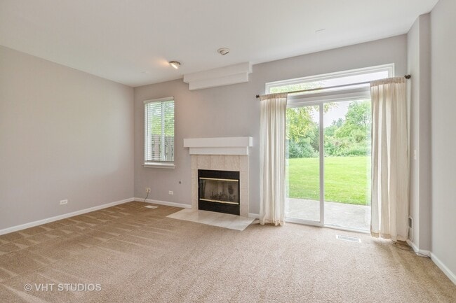Building Photo - 1358 Longchamps Ct