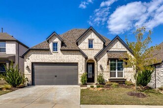 Building Photo - 1704 Hydrangea Ln