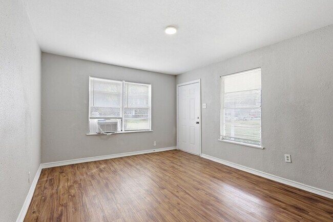 Foto del edificio - 1114 1st Ave N