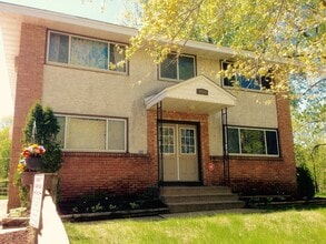Building Photo - 5751 Quincy St