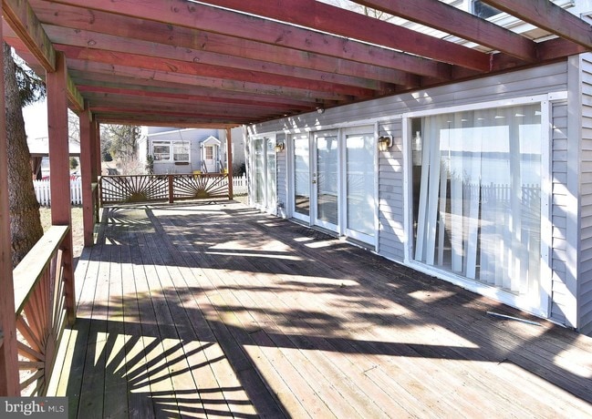 Building Photo - 645 Tebbston Dr