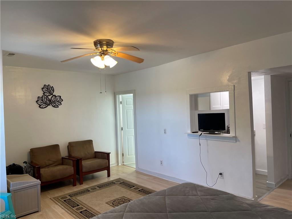 Primary Photo - 1362 E Ocean View Ave