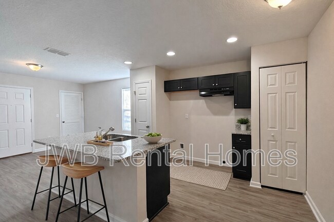 Foto del edificio - 706 Phelps St