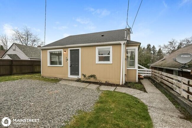 Building Photo - 966 Retsil Rd E, Port Orchard, WA 98366