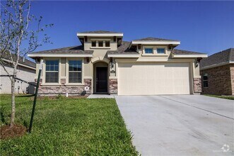 Building Photo - 8322 N 33rd Ln