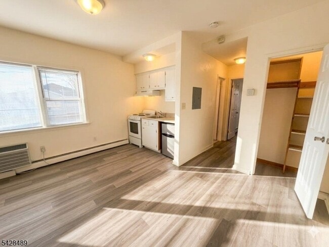 Foto del edificio - 325 1st St