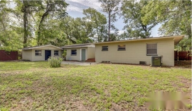 Foto del edificio - 6613 Grace Ln