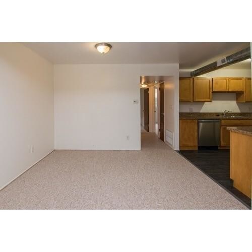 Foto del edificio - 2047 Jackson Ave