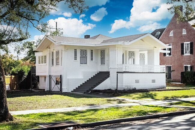 Building Photo - 229 Audubon Blvd