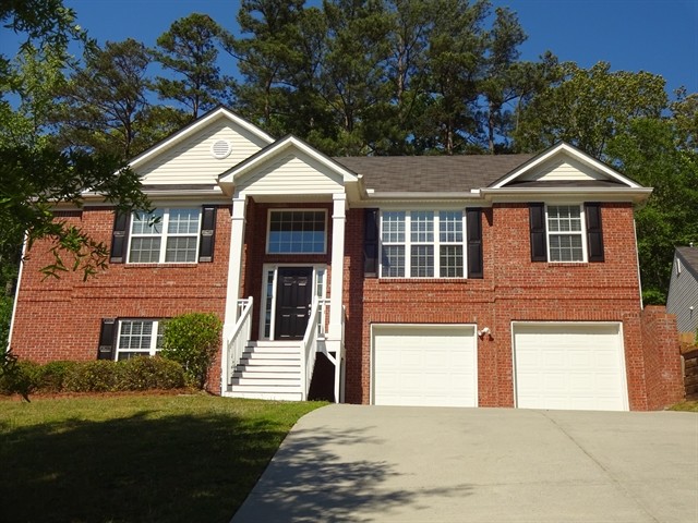 2190 Mina Lane Drive - House Rental in Buford, GA | Apartments.com