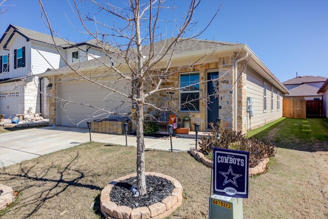 Building Photo - 213 Baron Creek Trail