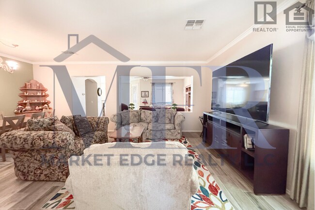 Foto del edificio - 4Bed/2Bath Furnished Home at Loop 101/Peor...