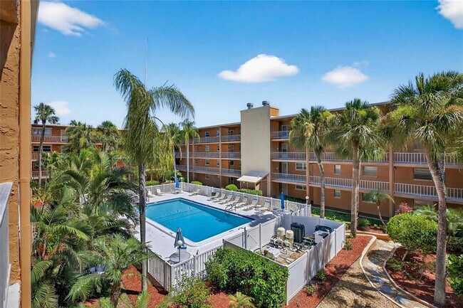 Foto del edificio - 12760 Indian Rocks Rd