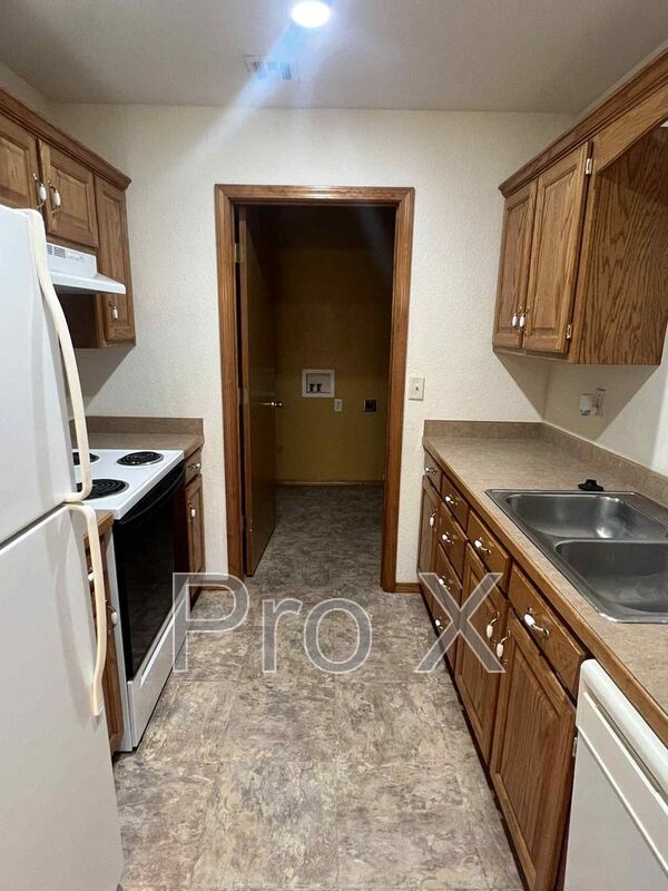 Foto del edificio - 220-222 Haley Place