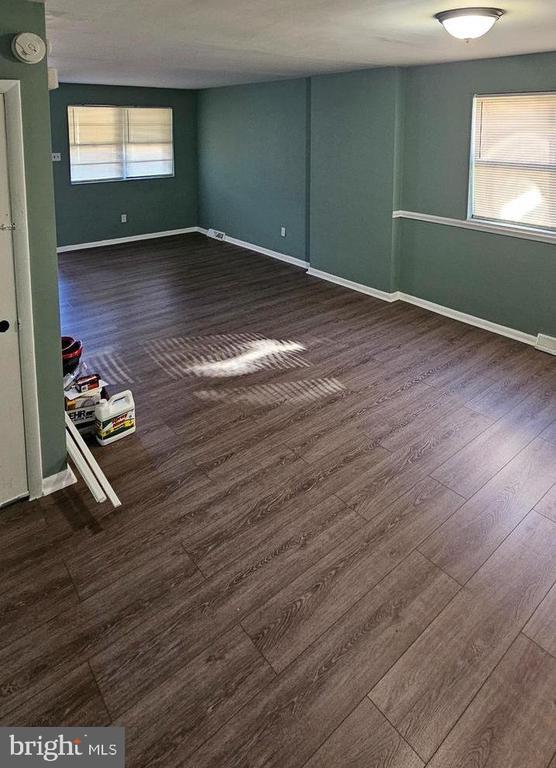 Foto del edificio - 1144 Collings Rd