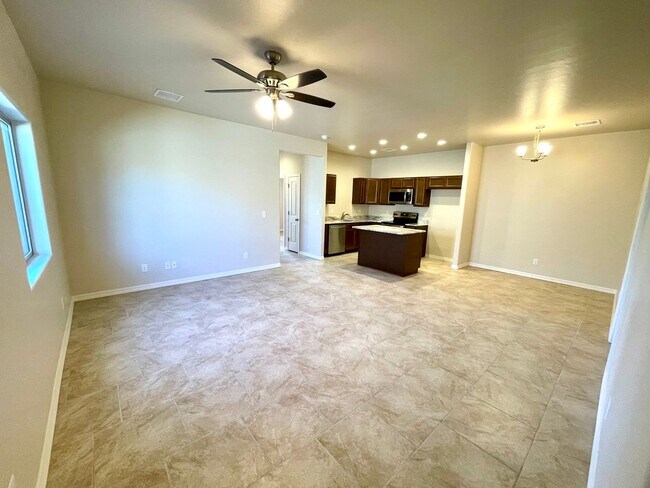 Foto del edificio - 2024 Built 2 Bedroom Home with 2 Car Garage!