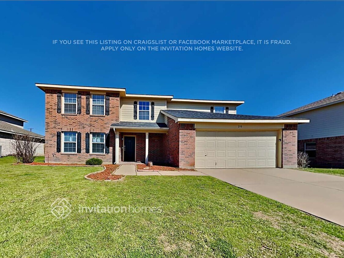 Primary Photo - 250 Hilltop Dr