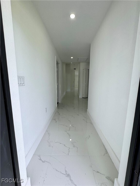 Foto del edificio - 668 Chemstrand St E