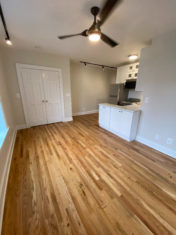 Foto del edificio - 4526 N Sheridan Rd