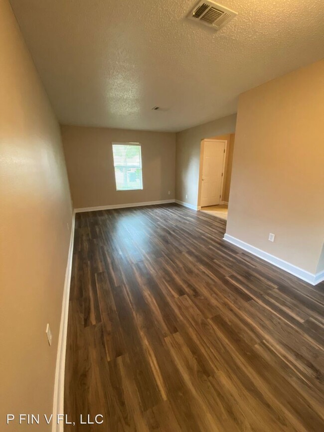 Building Photo - 3 br, 2 bath House - 32 Laiken Ct