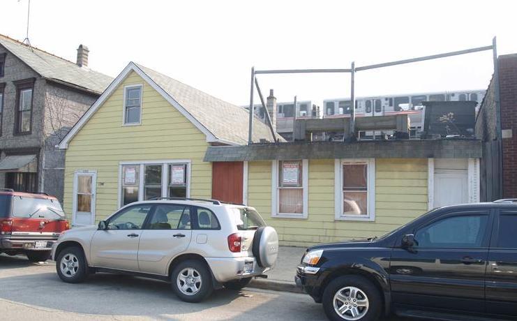 Building Photo - 1738-1742 N Bissell St