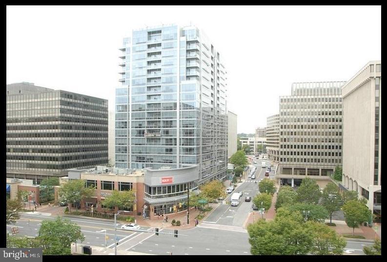 1805 Crystal Dr Unit 1017S, Arlington, VA 22202 Condo for Rent in