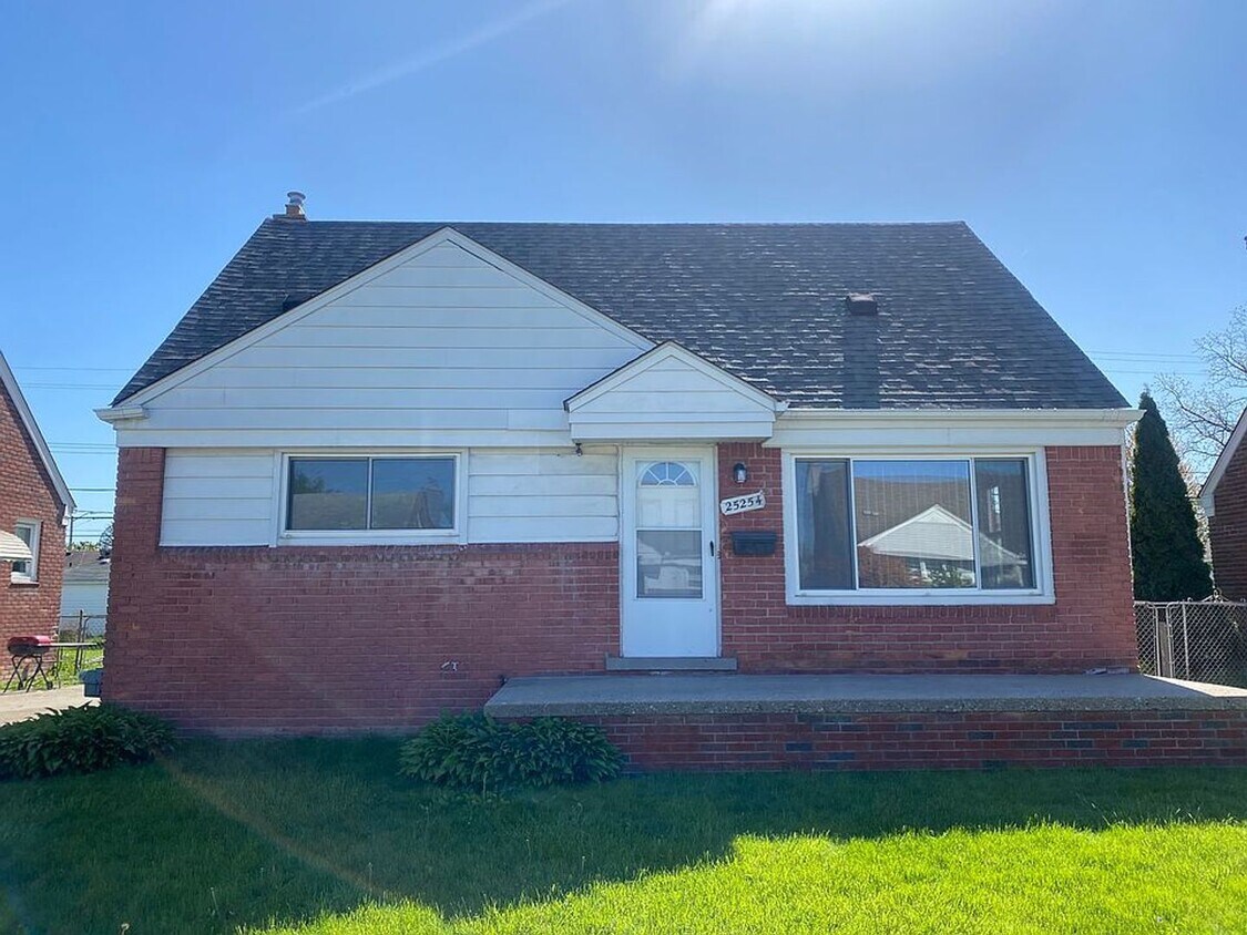Foto principal - 25254 Waldorf St
