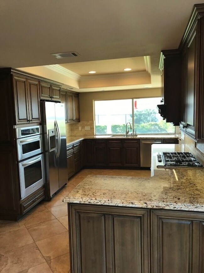 Building Photo - Turtle Rock Gem