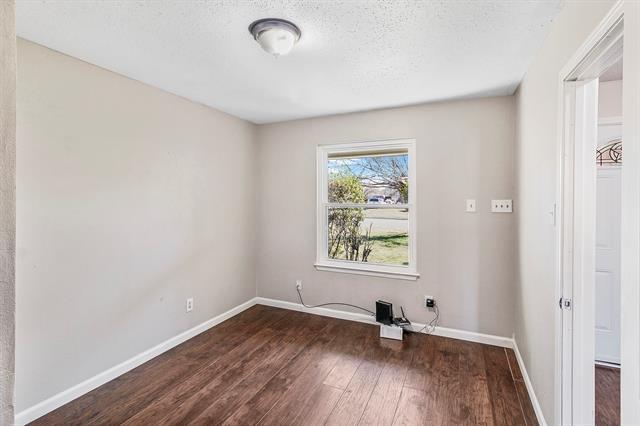 Foto del edificio - 3241 Oak Timber Dr