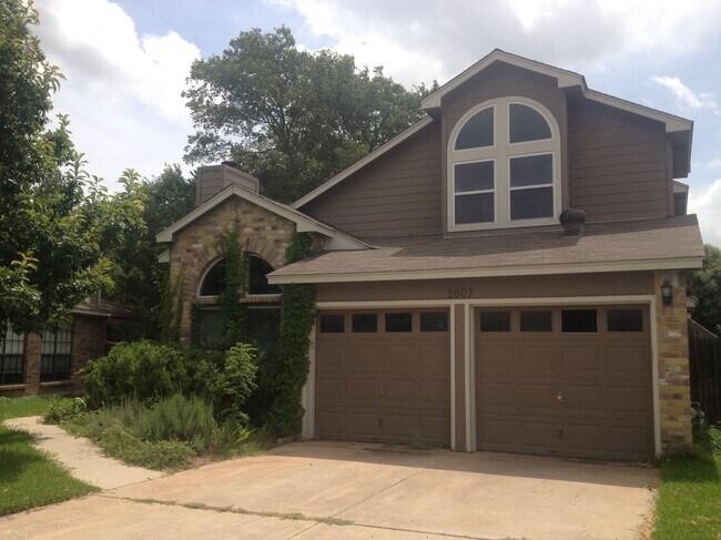 Building Photo - 2607 Armstrong Drive