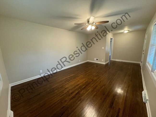 Building Photo - One story home in excellent location!