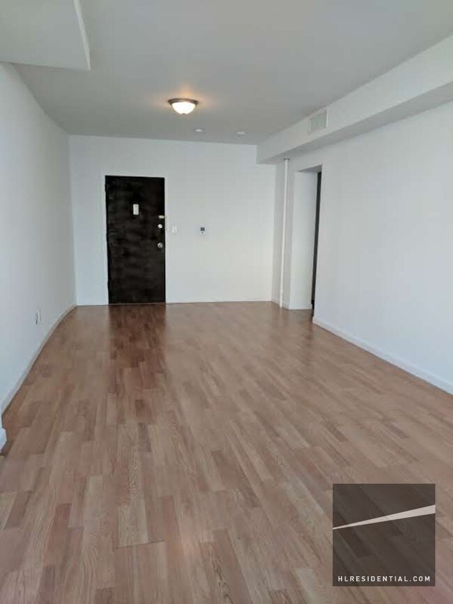 Building Photo - 3110 BROADWAY