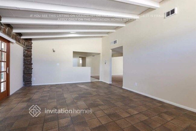 Building Photo - 8002 Crosnoe Ave