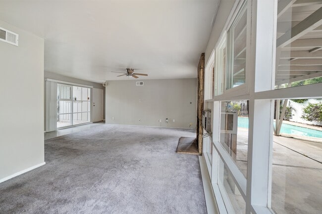 Building Photo - 6734 Barnhurst Dr