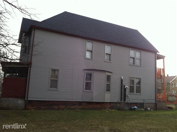 Building Photo - 5531 Helen St