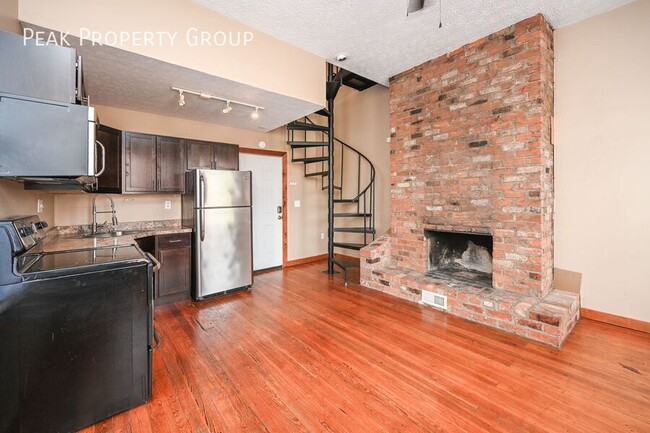 Building Photo - 3207 Vine St