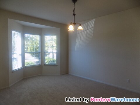 Foto del edificio - 11717 Larch Valley Dr