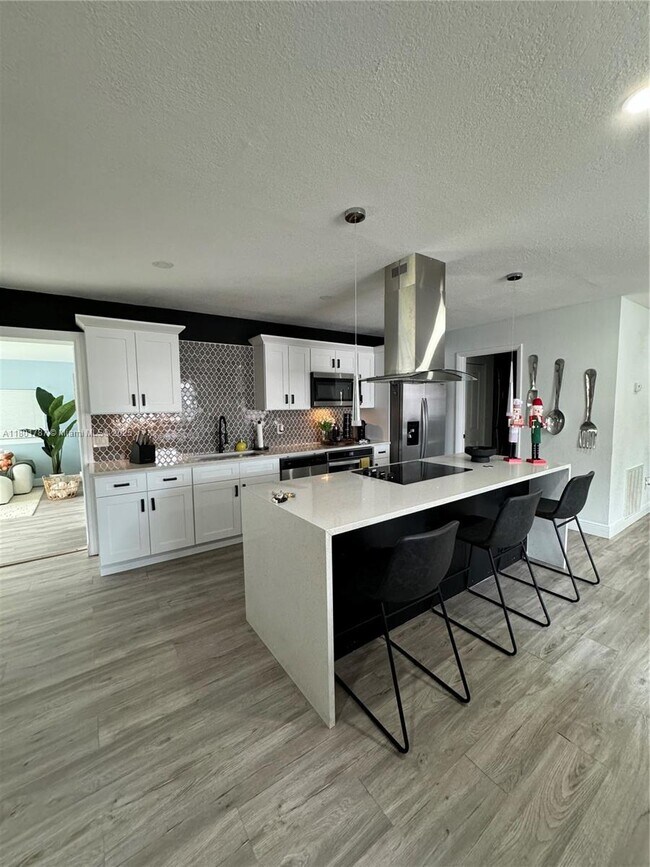Foto del edificio - 6504 N Packwood Ave