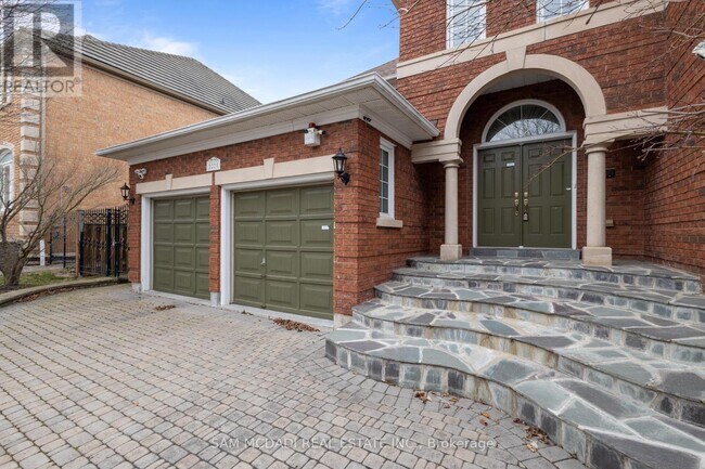 Photo du bâtiment - 2221 Robinwood Ct