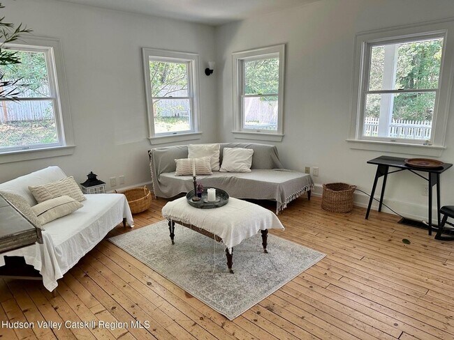 Foto del edificio - 5153 NY-9G