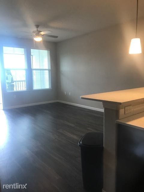 Building Photo - 2 br, 2 bath  - 911 Warehouse Rd