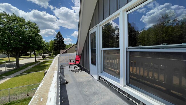 Building Photo - 5749 N 93rd St