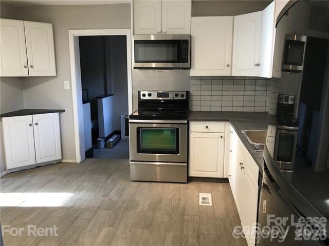 Foto del edificio - 5027 Baylor Dr