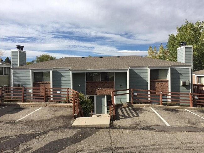 Building Photo - 139 S Zang Way